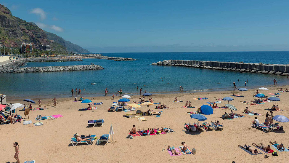 Praia da Calheta Beach, Calheta, Portugal, Portugal